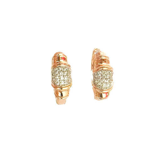 HUGGIE ORO LAMINADO DISEÑO 18K PIEDRAS BLANCAS