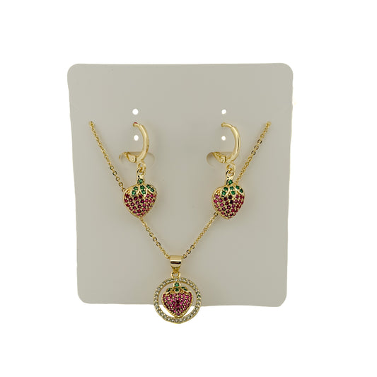 JUEGO ORO LAMINADO FRESAS CON PIEDRAS ROSAS