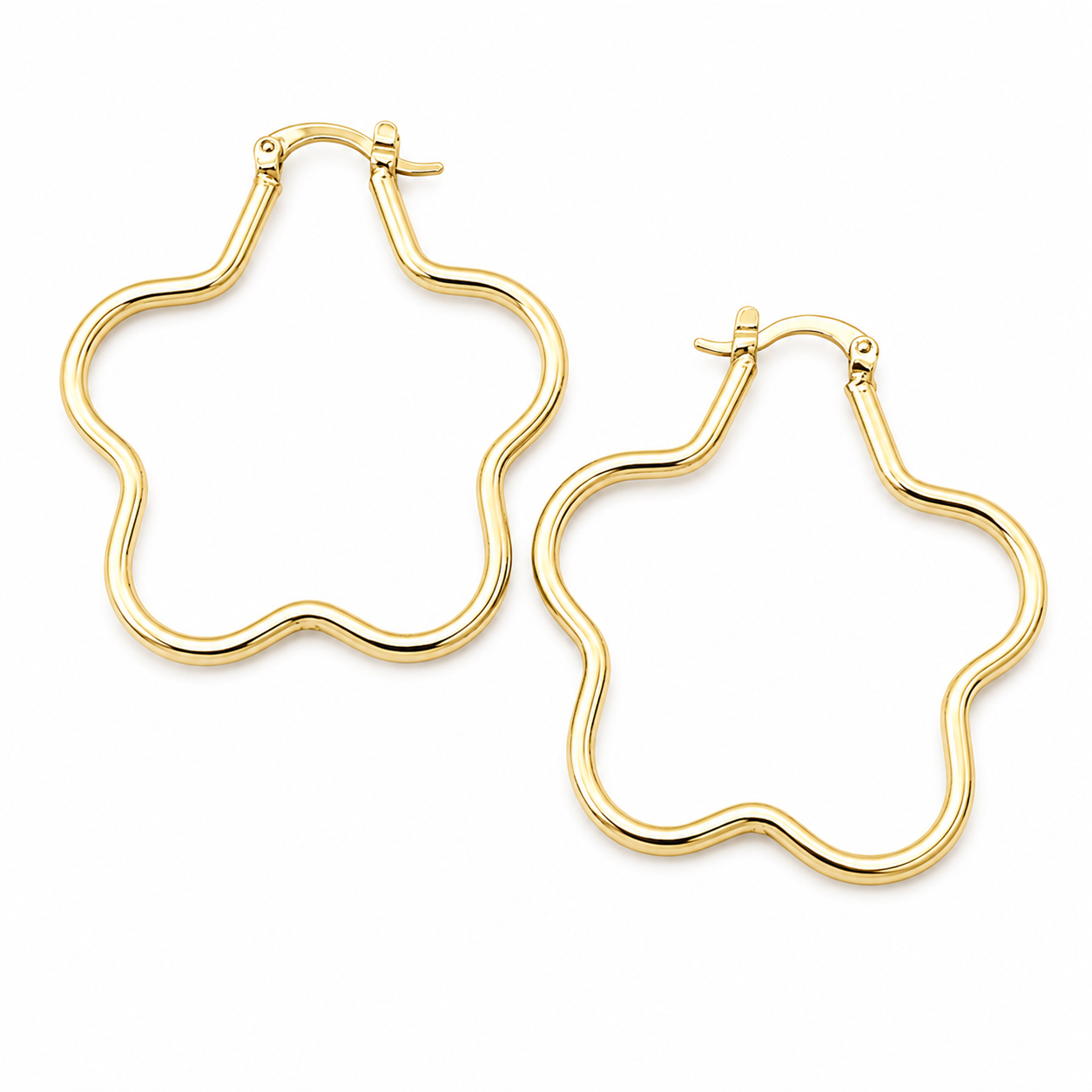 ARRACADA ORO LAMINADO FORMA DE ESTRELLA